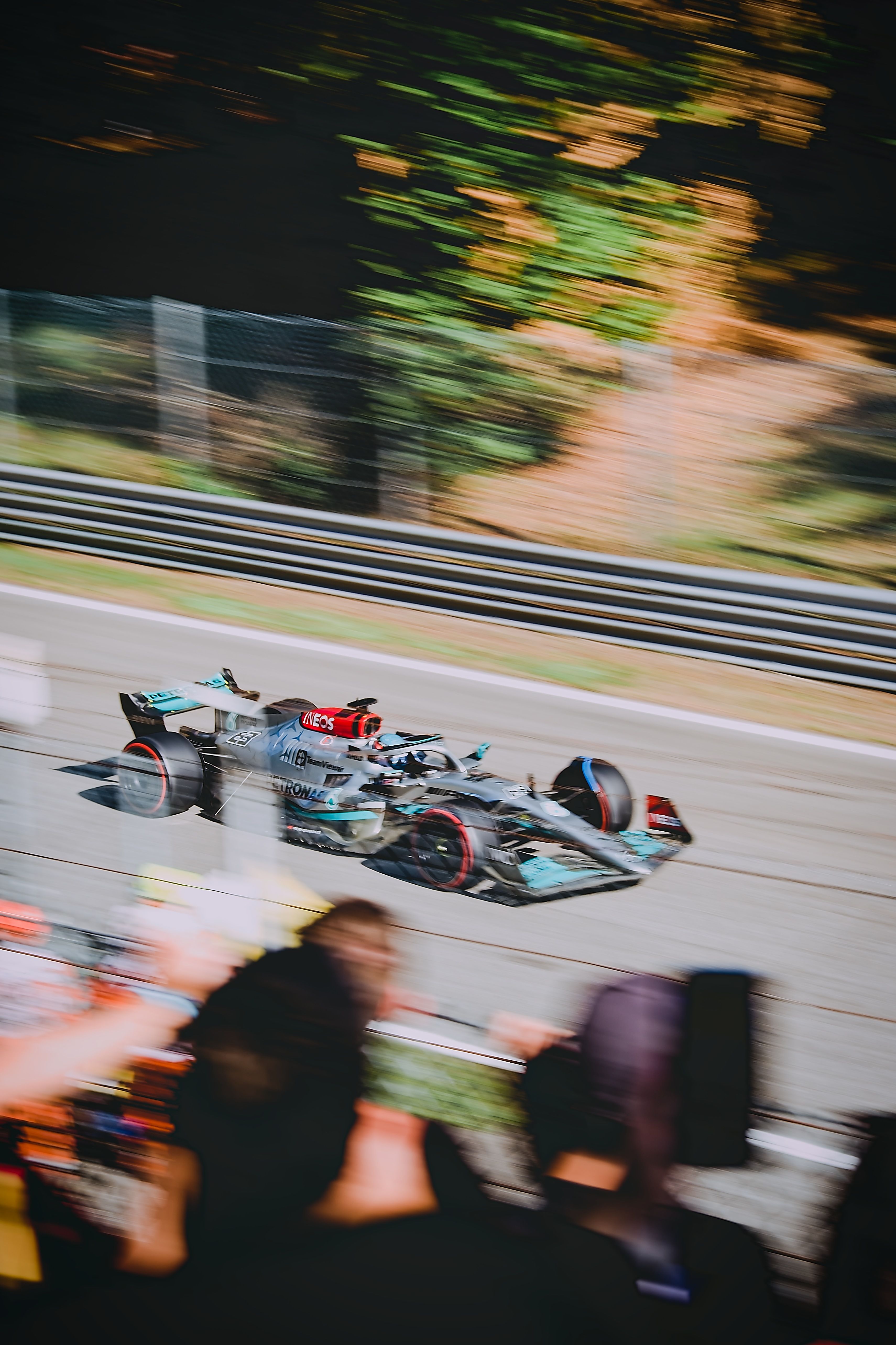 Prove You Belong: The Unwritten Rule for Female F1 Fans